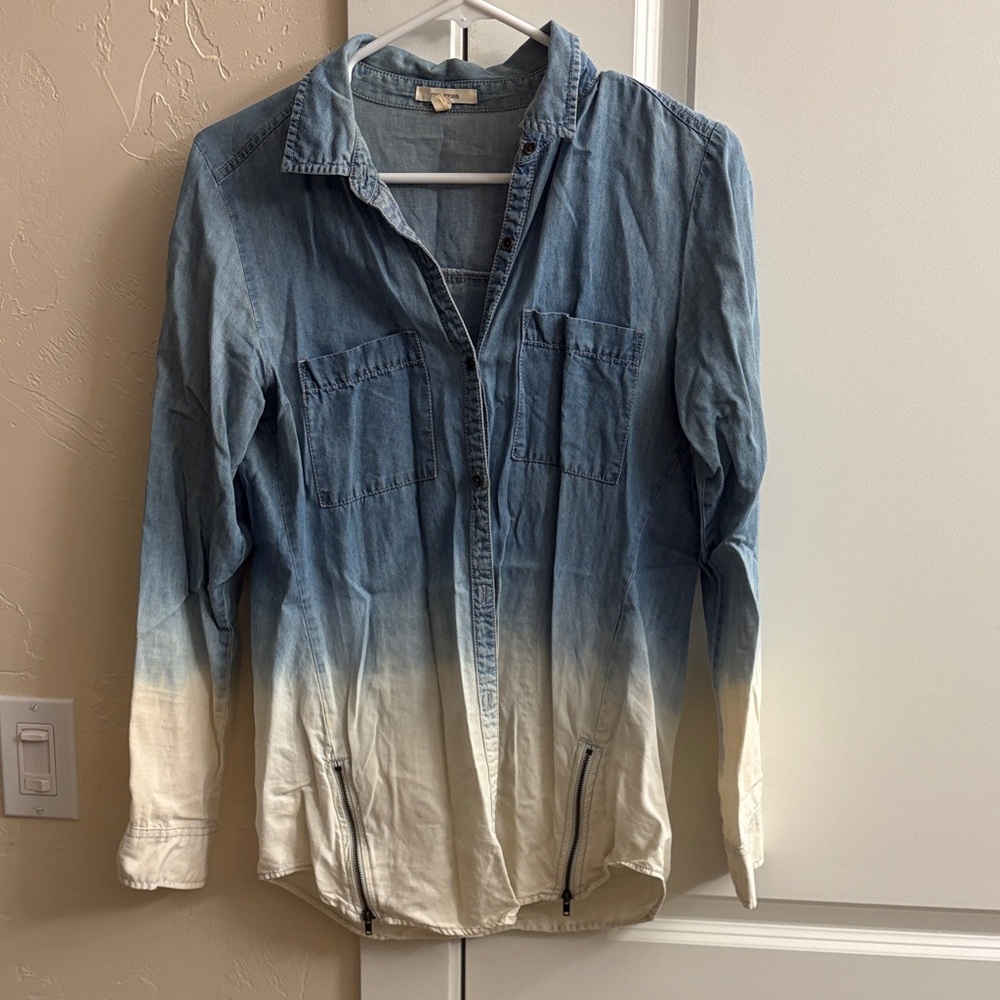 Maurices Gradient Denim Shirt in Blue and White